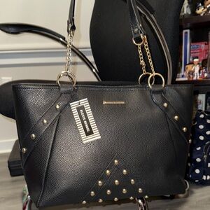 NWT ALEXIS BENDEL STUDDED TOTE-FAUX LEATHER DUST BAG INCLUDED !!